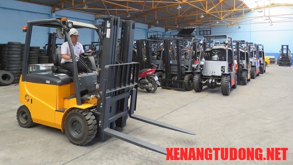 Dịch vụ sửa xe nâng điện tại HCM uy tín, giá rẻ