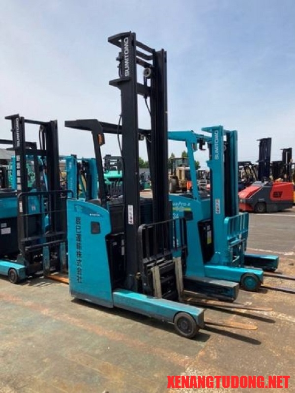 Xe nâng Reach Truck tải trọng 1.5 tấn được nhiều người dùng ưa chuộng